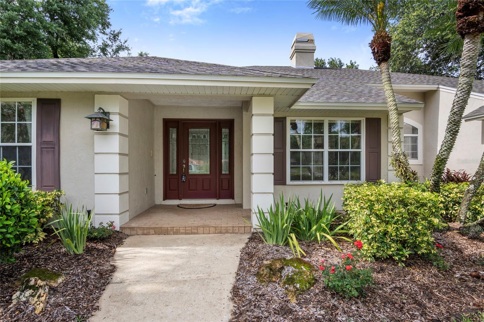 1947 BROADLEAF COURT