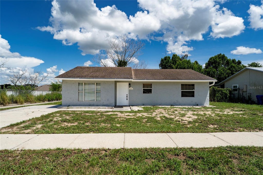 Photo of 276 18th Street NE, Winter Haven, FL 33881 (MLS # S5156507)
