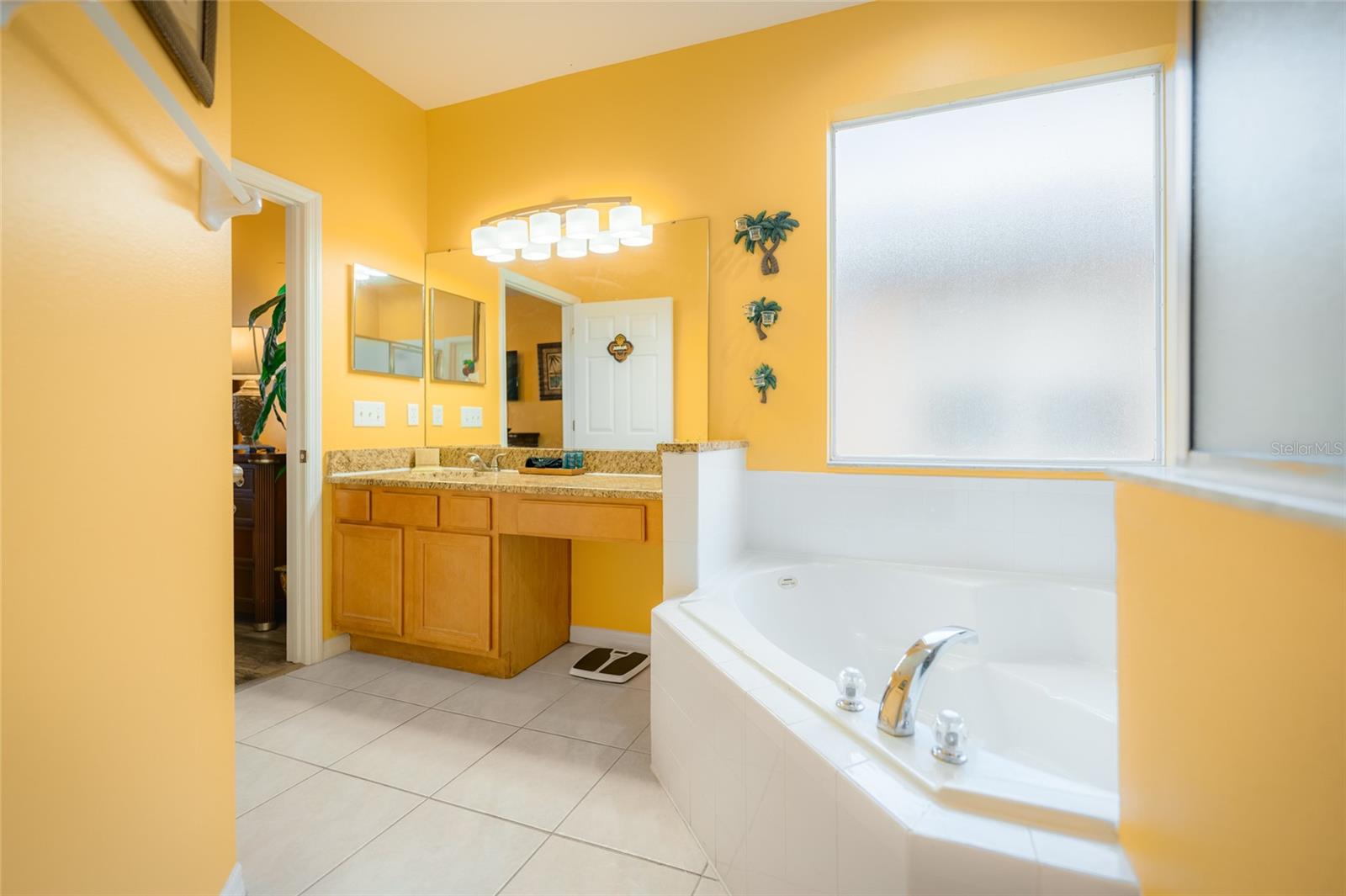 EMERALD ISL RSRT PH5A - Residential