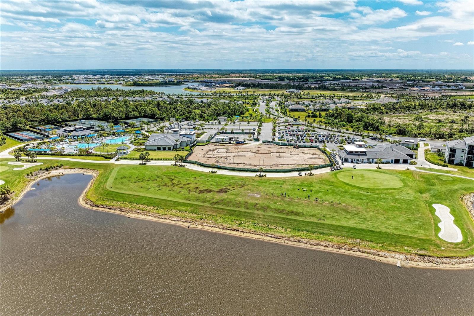 WELLEN PARK GOLF AND COUNTRY CLUB - Residential