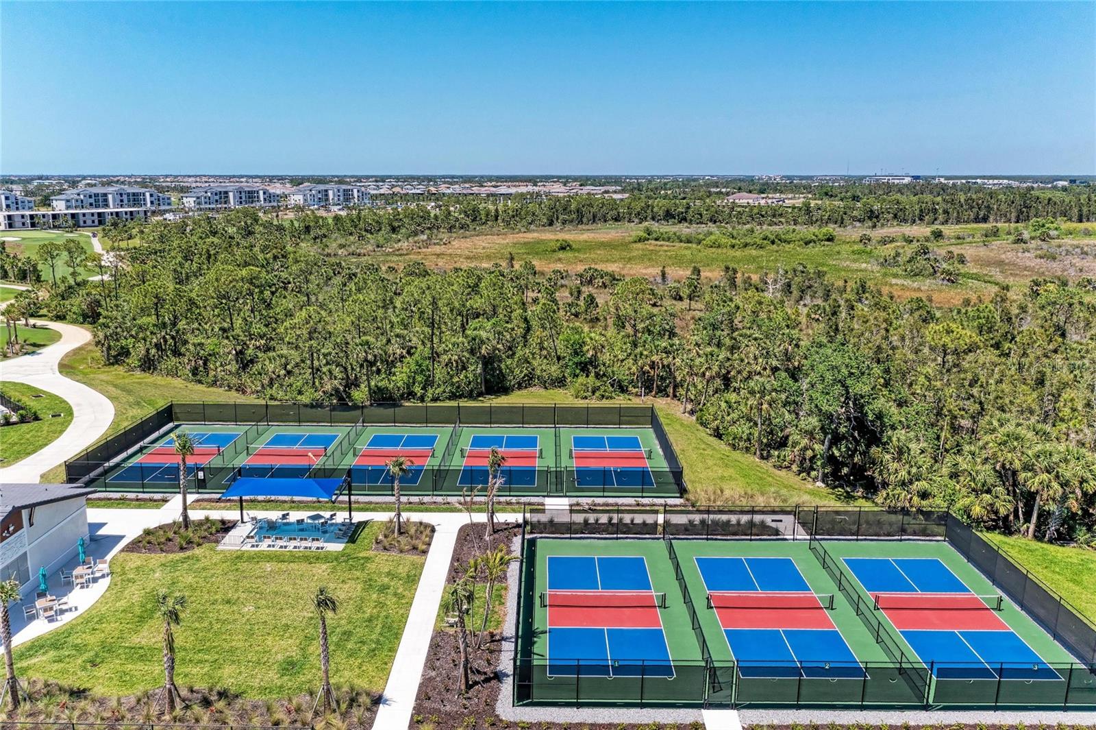 WELLEN PARK GOLF AND COUNTRY CLUB - Residential