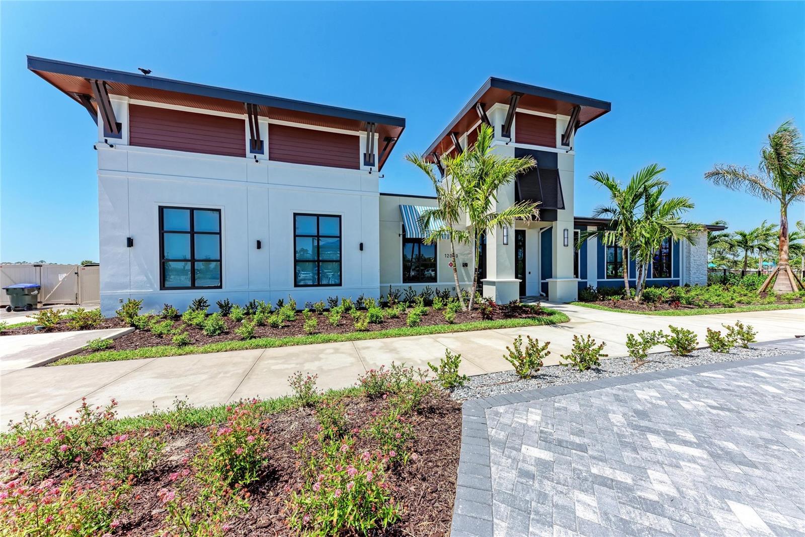 WELLEN PARK GOLF AND COUNTRY CLUB - Residential