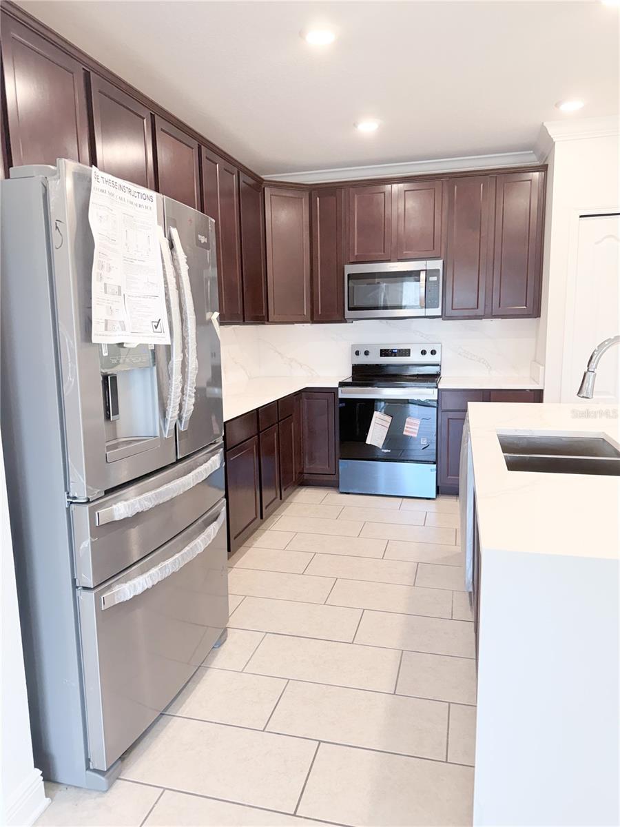 SPRING HILL - Residential