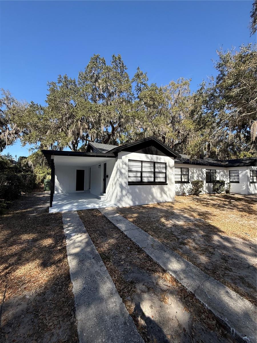 LEESBURG KNOTTS ADD - Residential