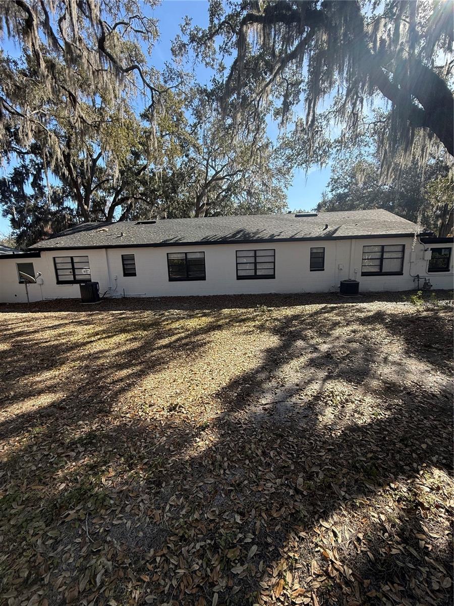 LEESBURG KNOTTS ADD - Residential