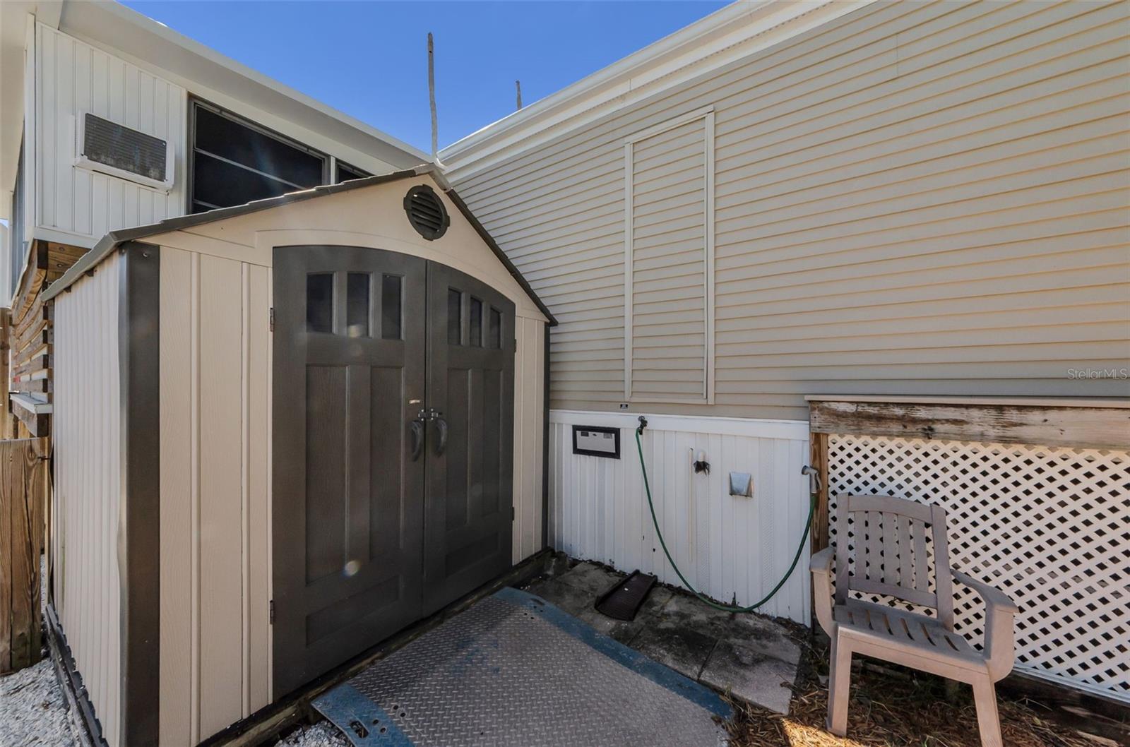 RIVER VILLAGE - Residential