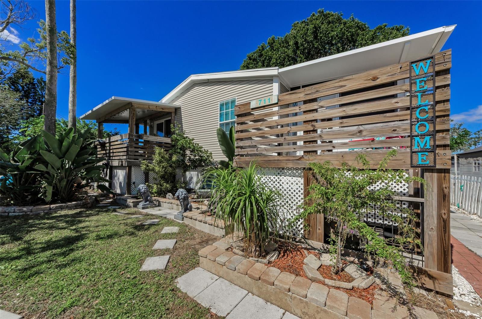 RIVER VILLAGE - Residential