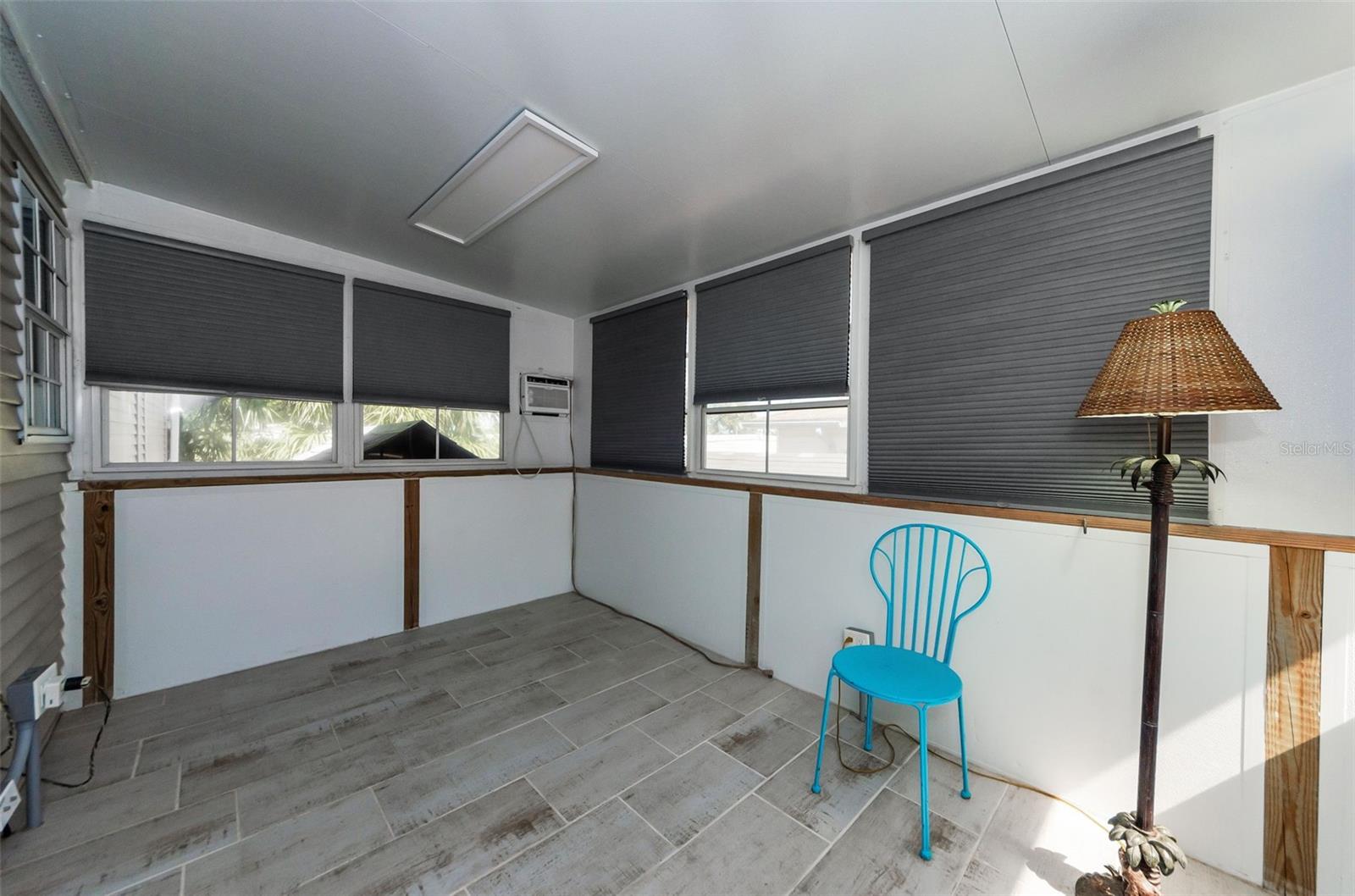 RIVER VILLAGE - Residential