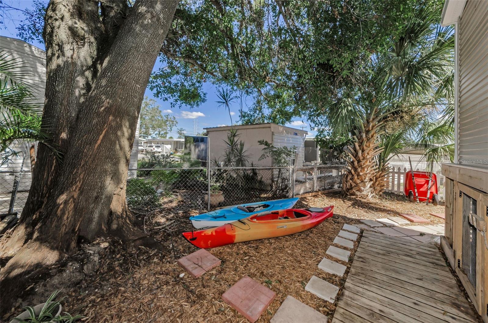 RIVER VILLAGE - Residential