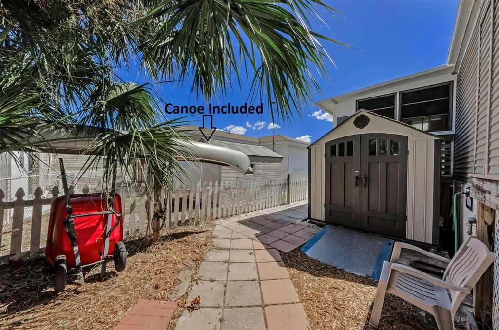 Photo of 711 Driftwood Lane, Tarpon Springs, FL 34689 (MLS # TB8437345)