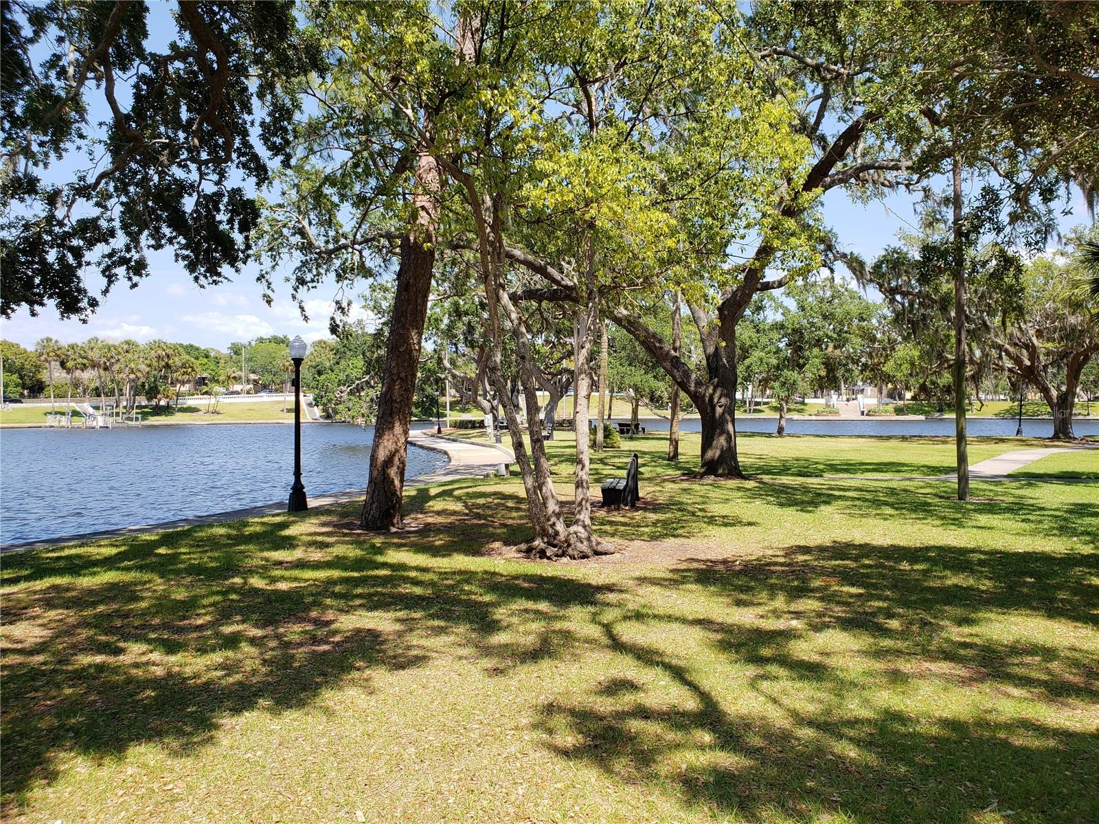 RIVER VILLAGE - Residential