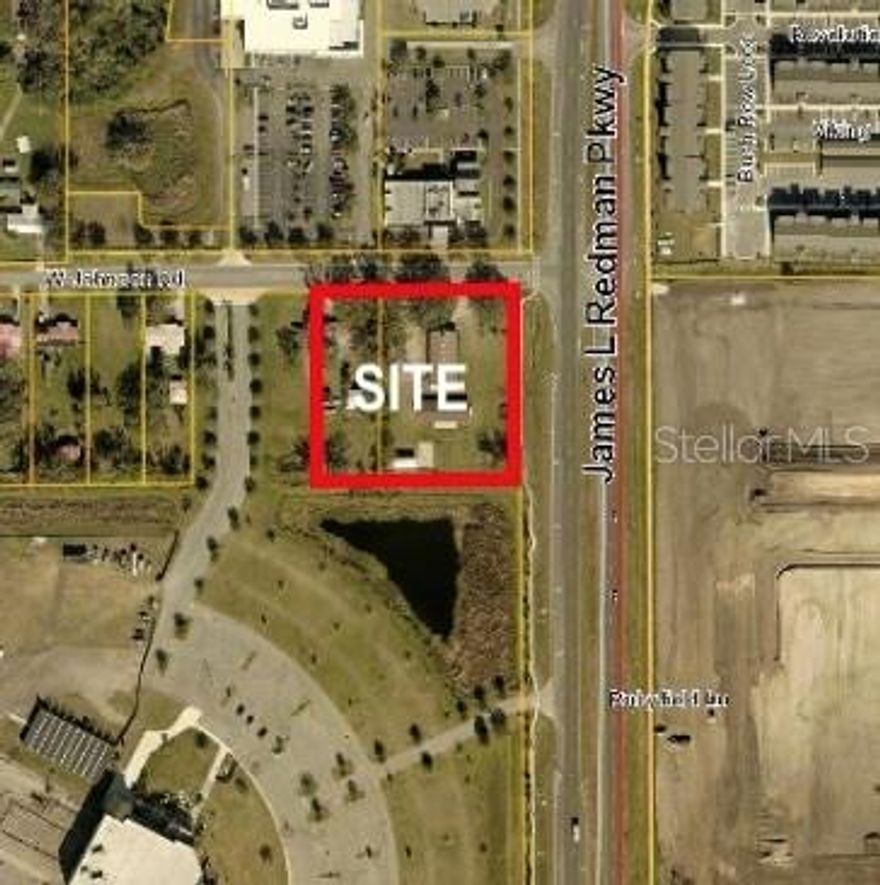 Great corner location with high visibility and high traffic area. This 2.19± acre site is perfect for future commercial/retail endeavors. Ready for annexation into the city with utilities nearby.