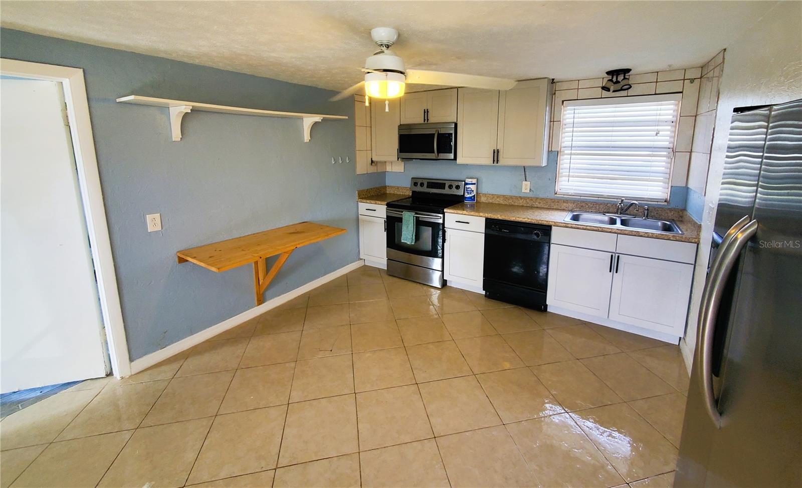 PINE LAKE - Residential