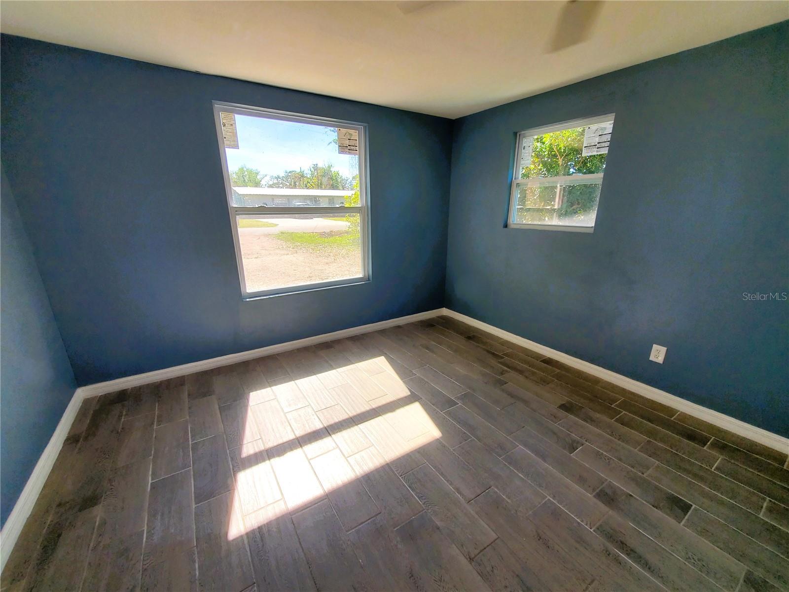 PINE LAKE - Residential