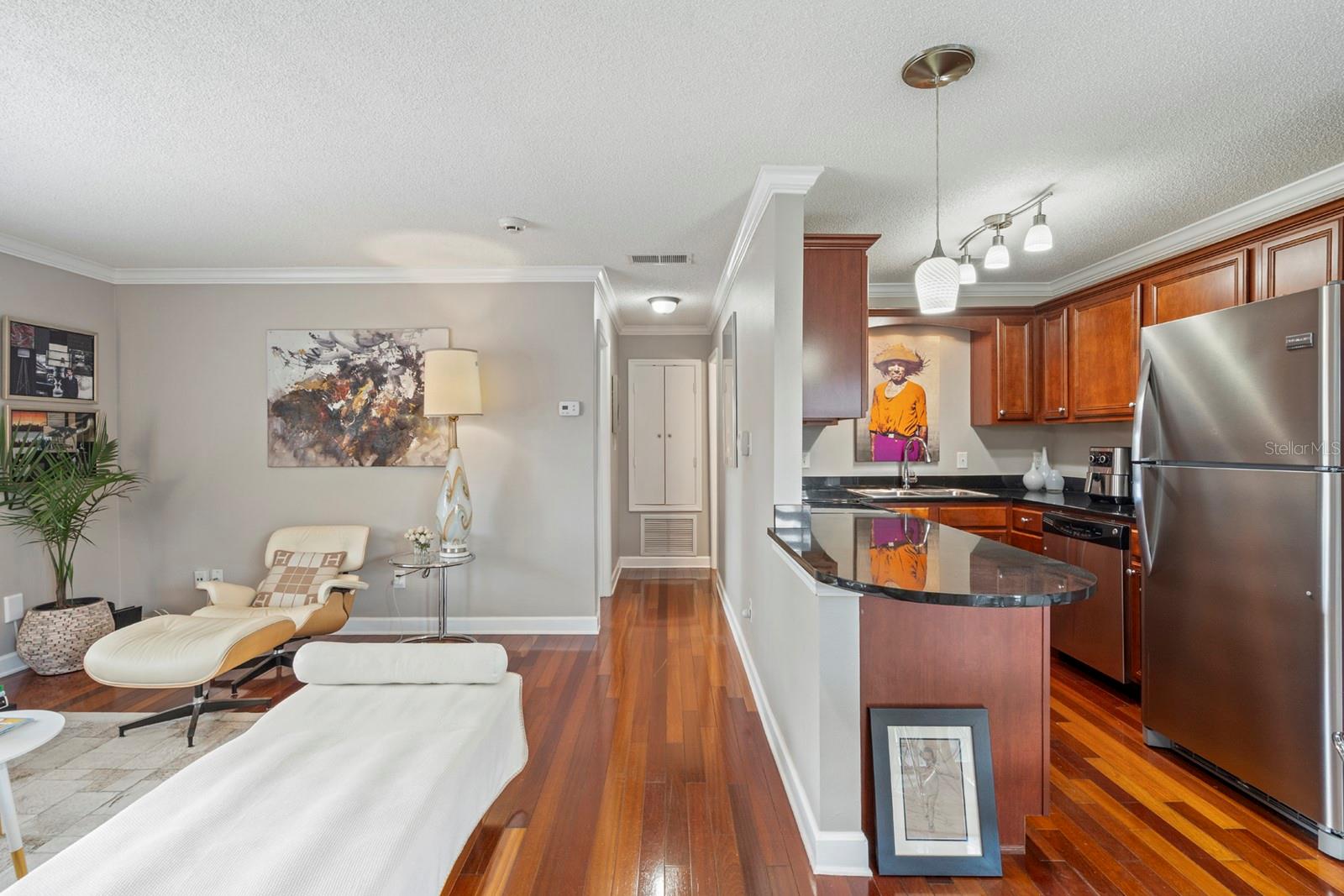 SIENNA PLACE CONDO - Residential