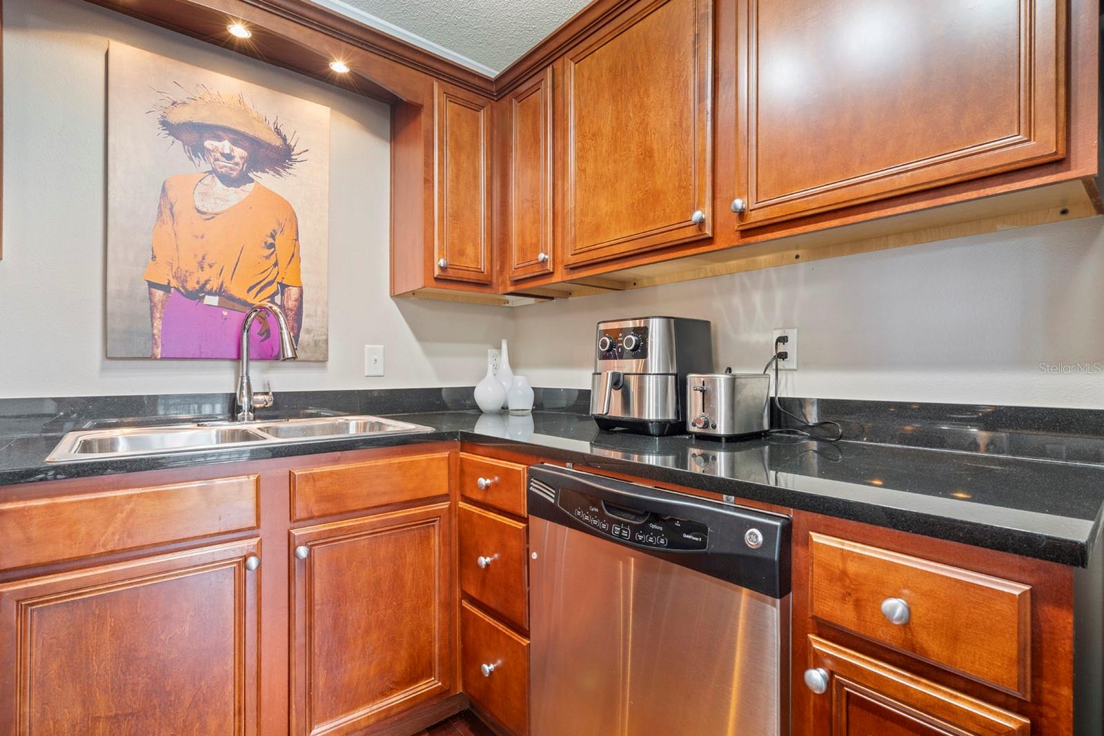 SIENNA PLACE CONDO - Residential