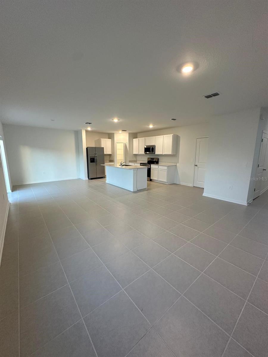 HUNT CLUB/LK WALES PH 1 - Residential Lease