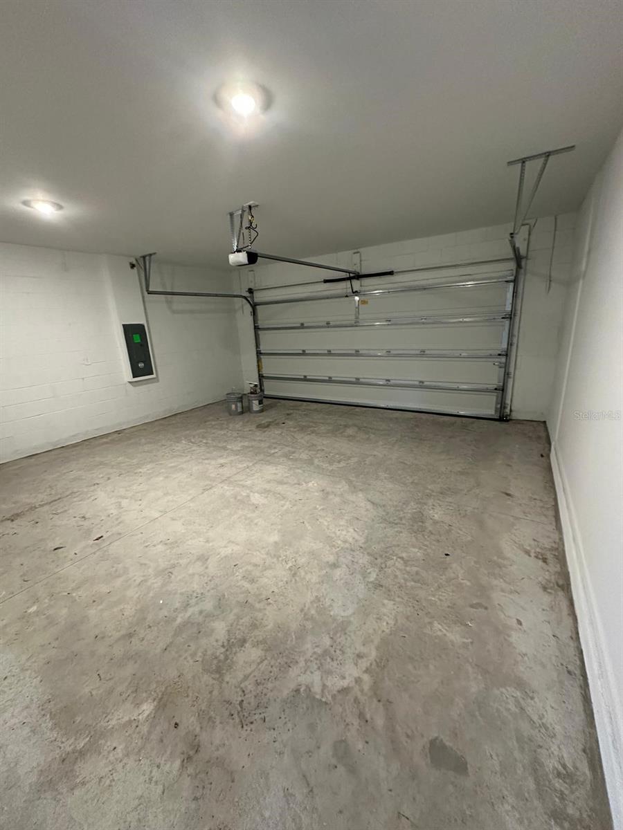 HUNT CLUB/LK WALES PH 1 - Residential Lease