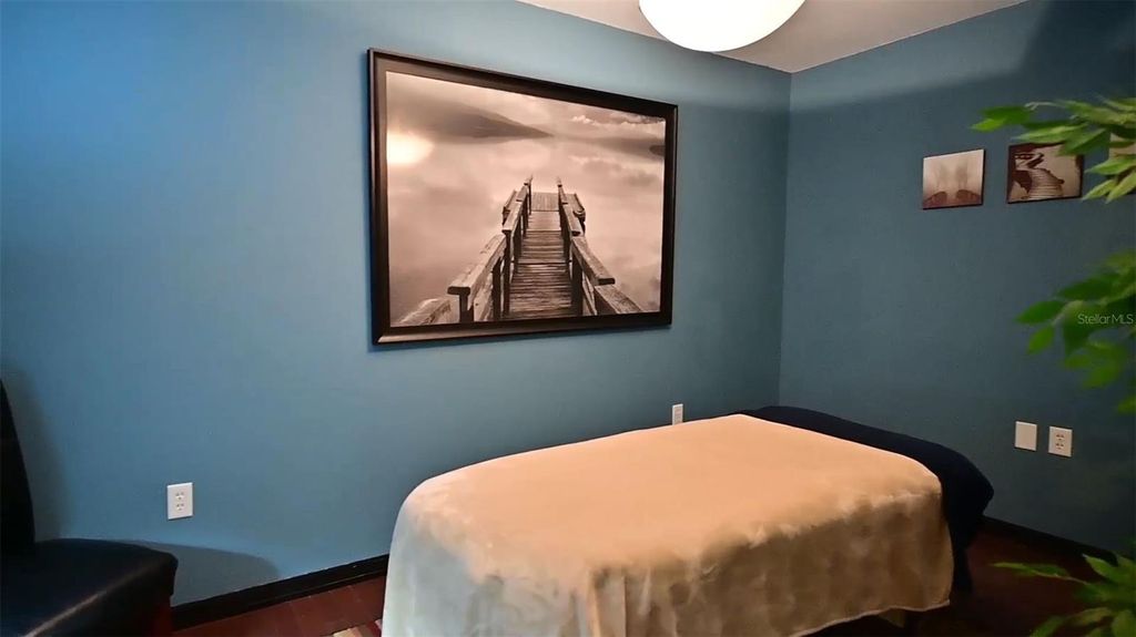 Photo of 245 E Park Avenue, Lake Wales, FL 33853 (MLS # K4902970)