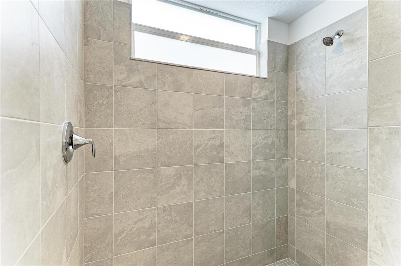 CALUSA COUNTRY CLUB - Residential Lease