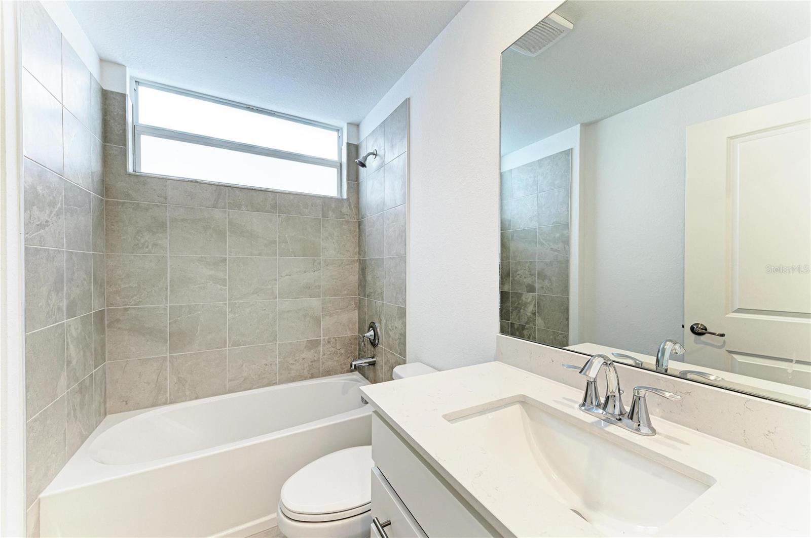 CALUSA COUNTRY CLUB - Residential Lease