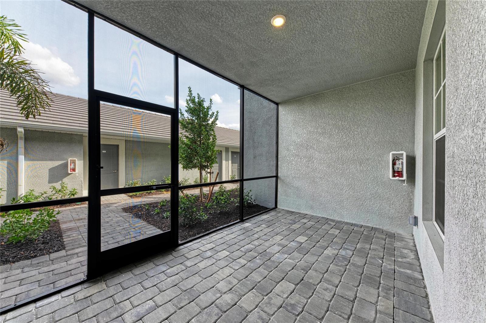 CALUSA COUNTRY CLUB - Residential Lease