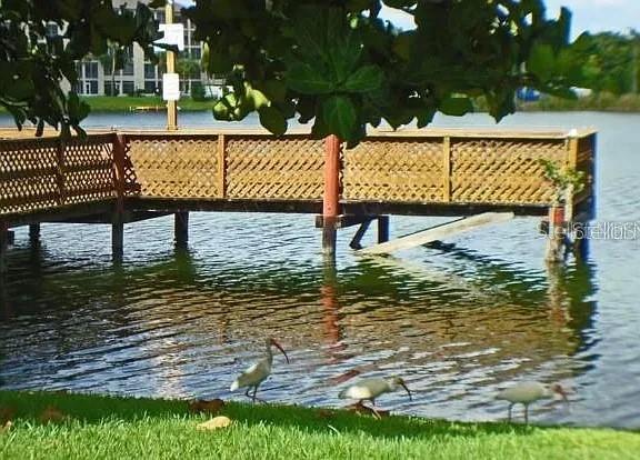 BAYSHORE ON THE LAKE APTS SEC 1 - Residential