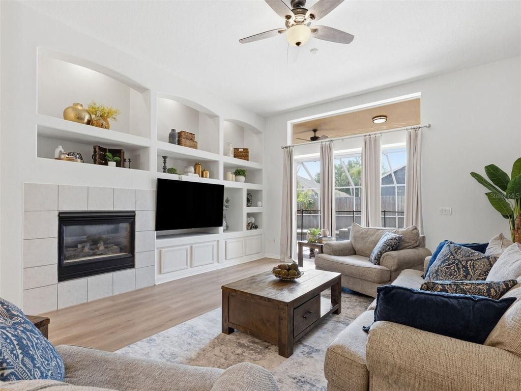 Photo of 10017 Oxford Chapel Drive, Tampa, FL 33647 (MLS # TB8492947)