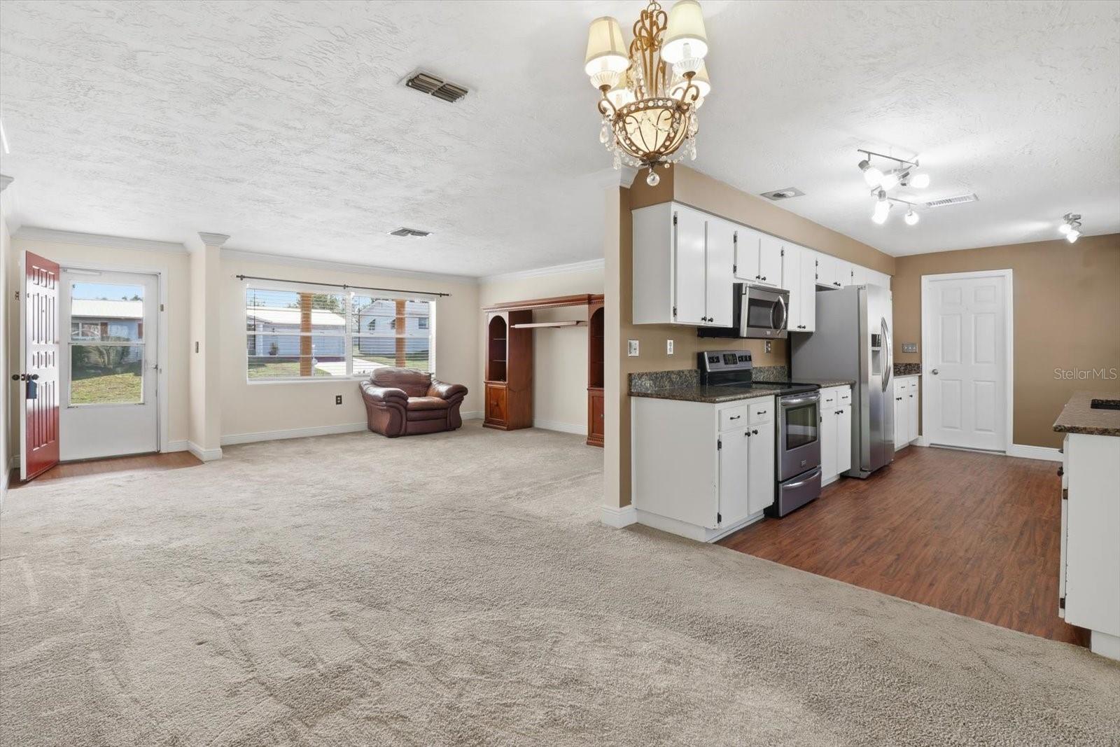 BEVERLY HILLS UNIT 06 - Residential