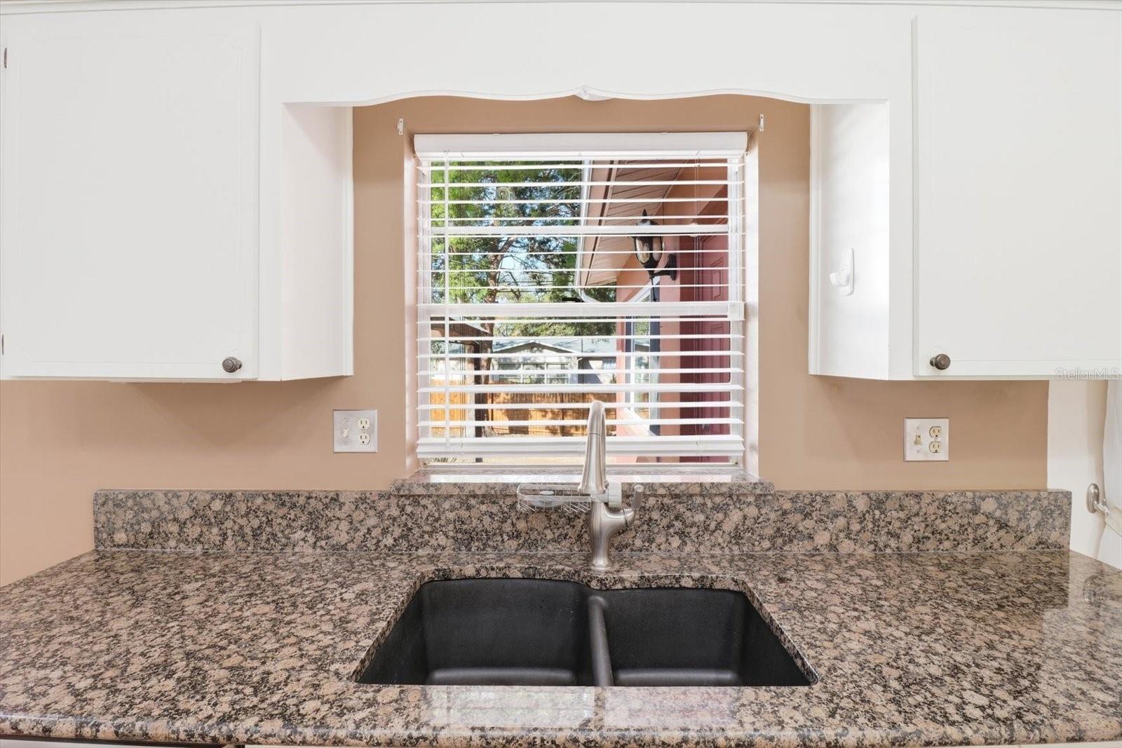 BEVERLY HILLS UNIT 06 - Residential