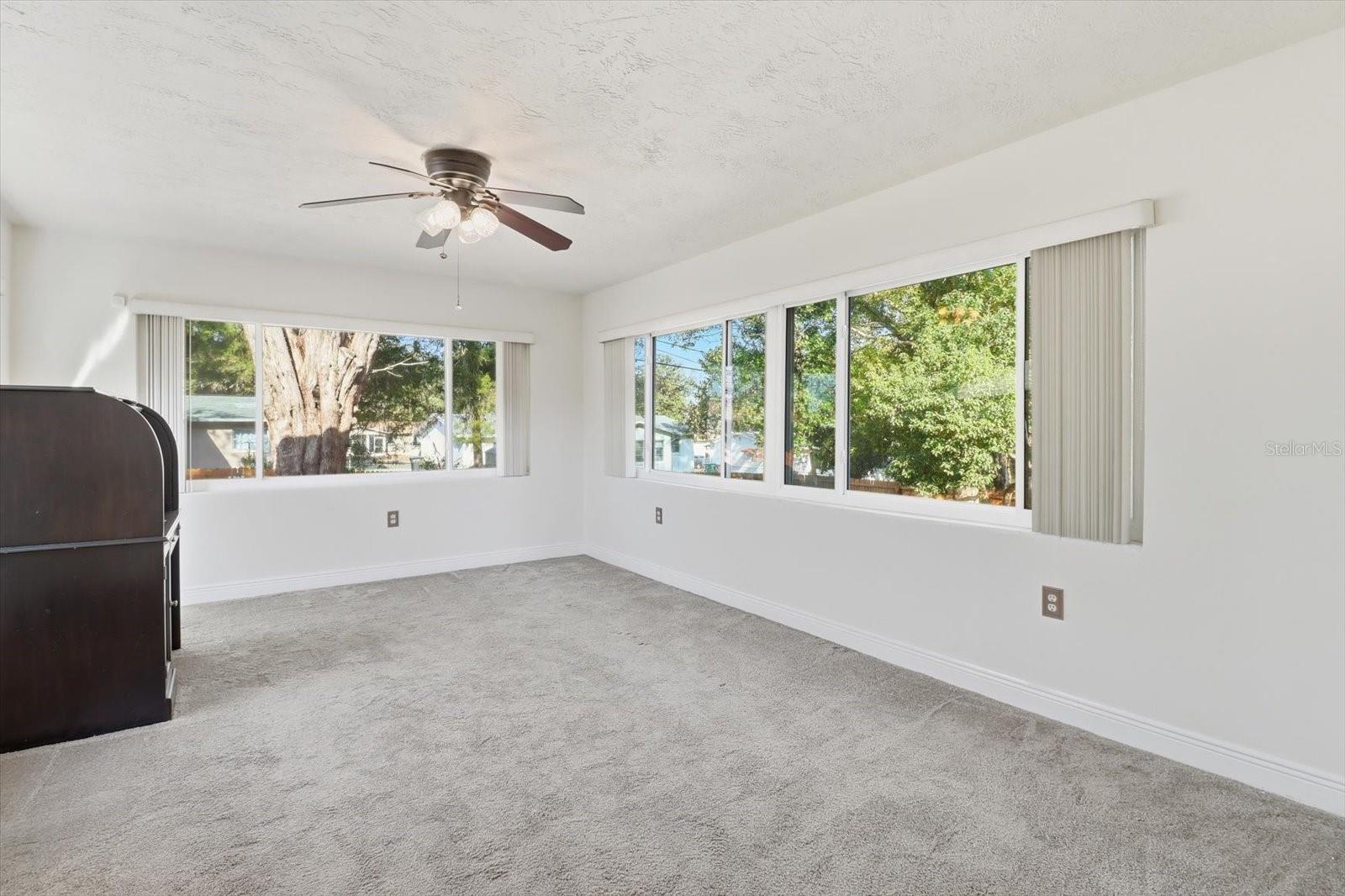 BEVERLY HILLS UNIT 06 - Residential