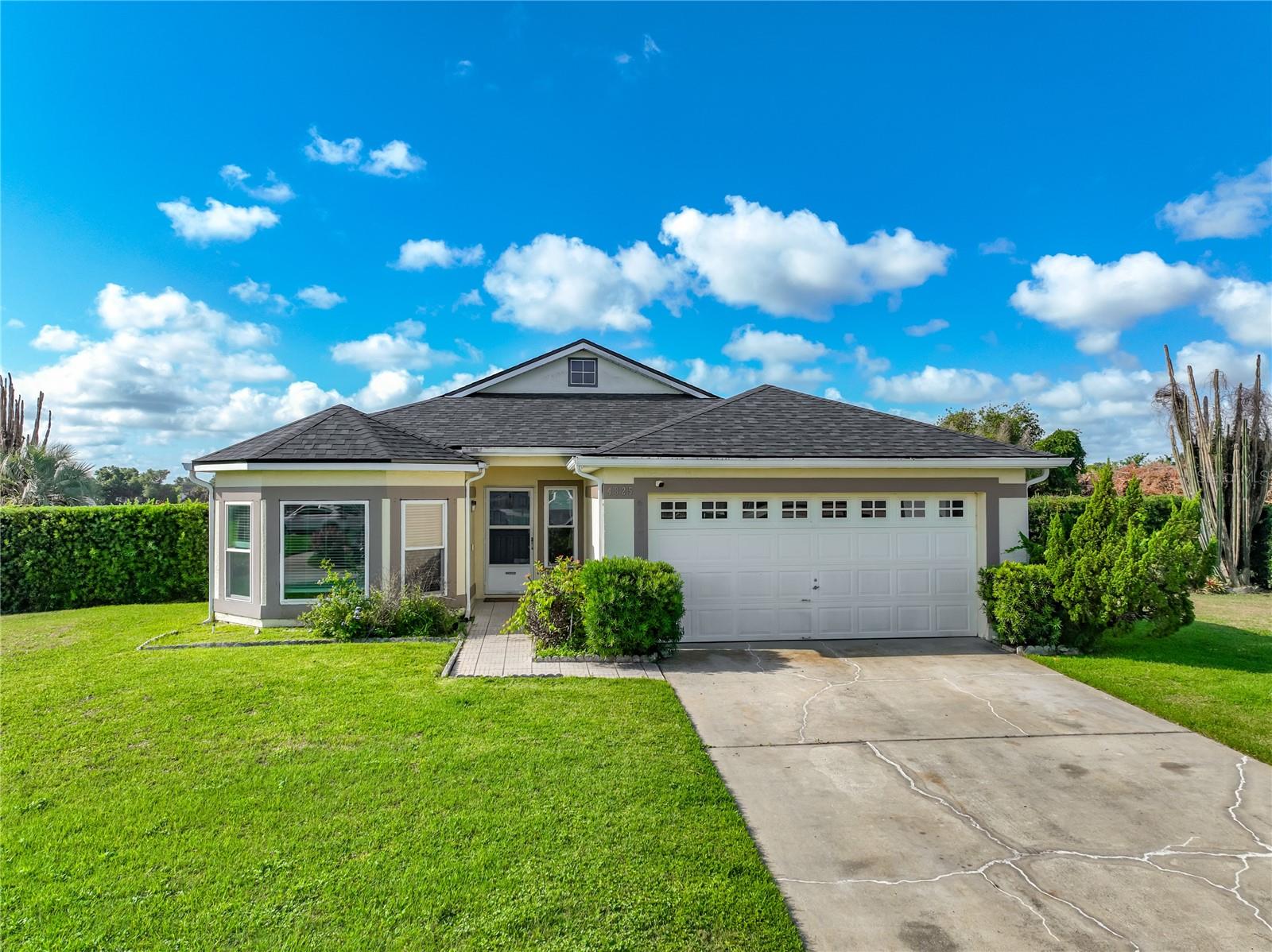 HOLDEN RIDGE - Residential