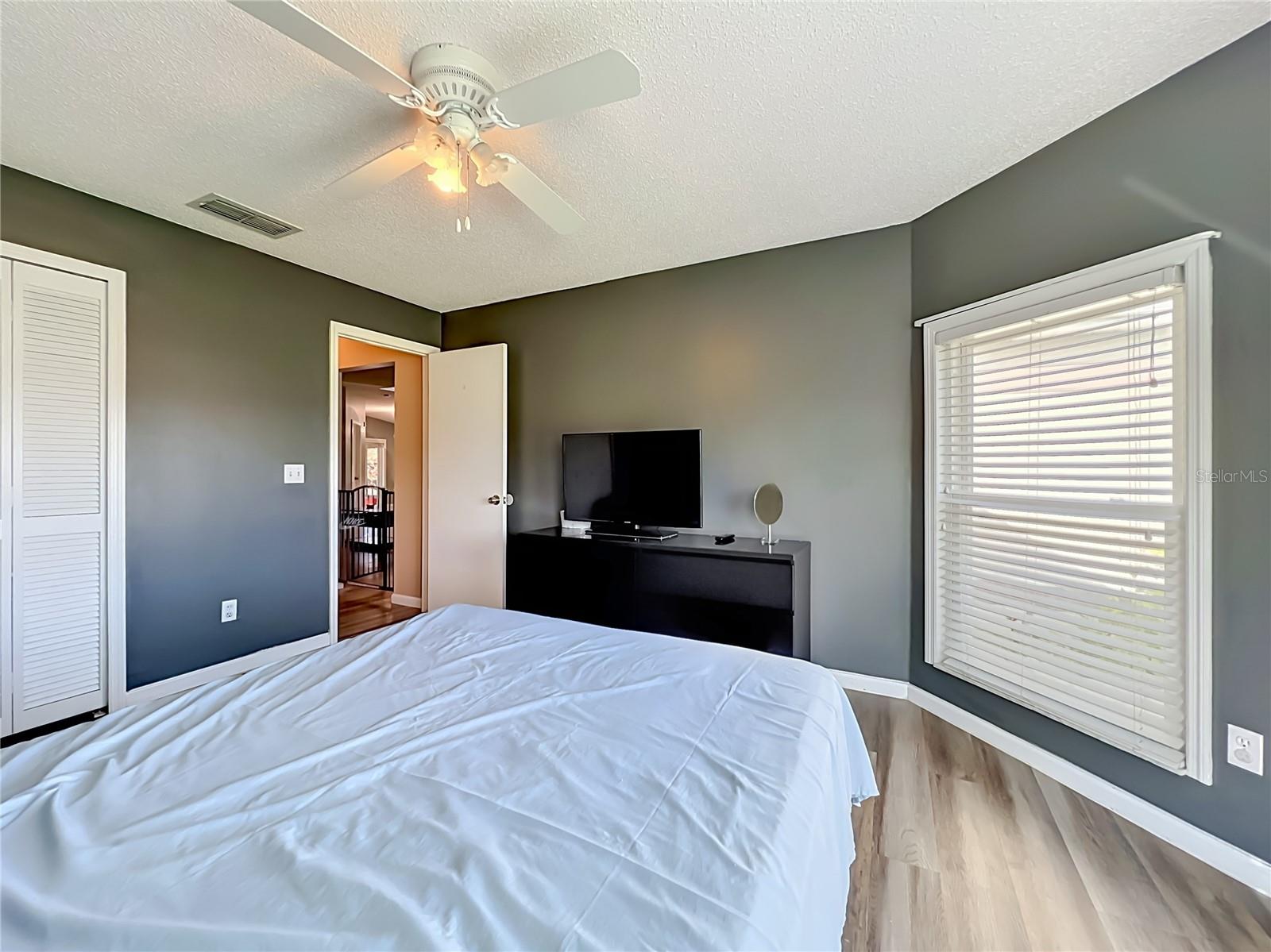 HOLDEN RIDGE - Residential