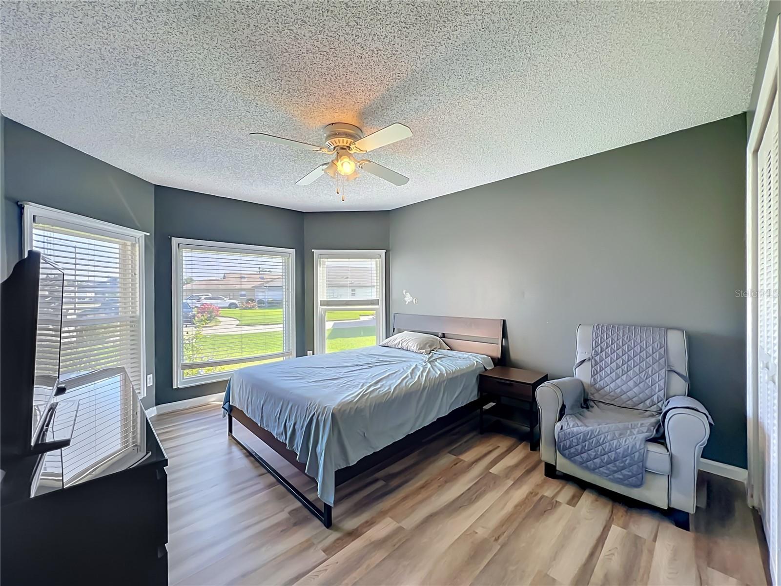 HOLDEN RIDGE - Residential