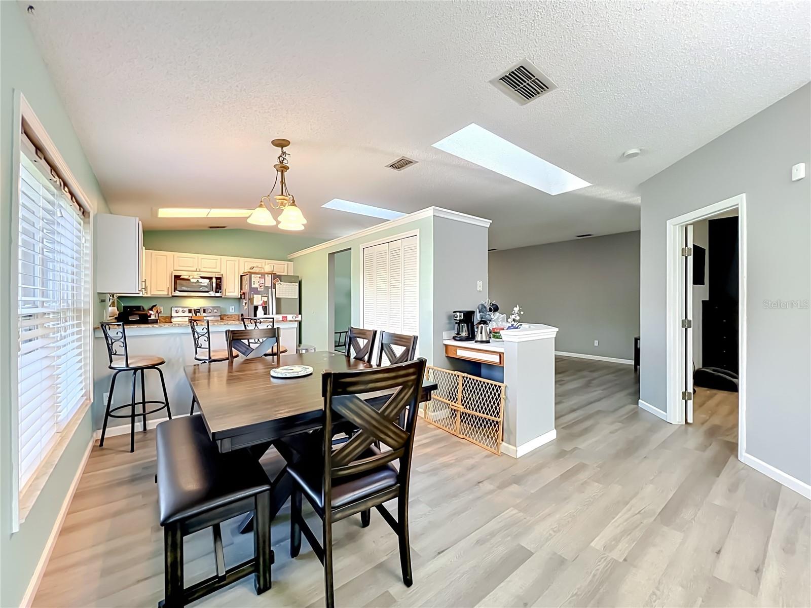HOLDEN RIDGE - Residential