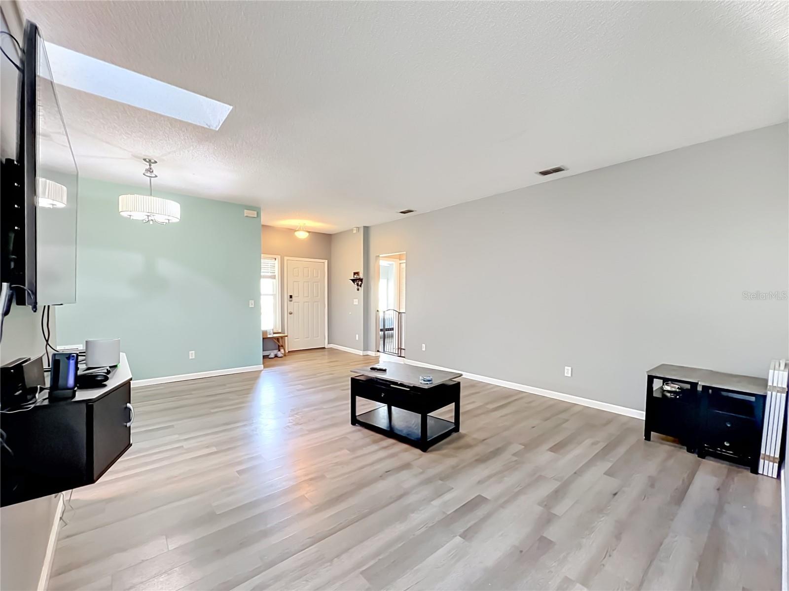 HOLDEN RIDGE - Residential