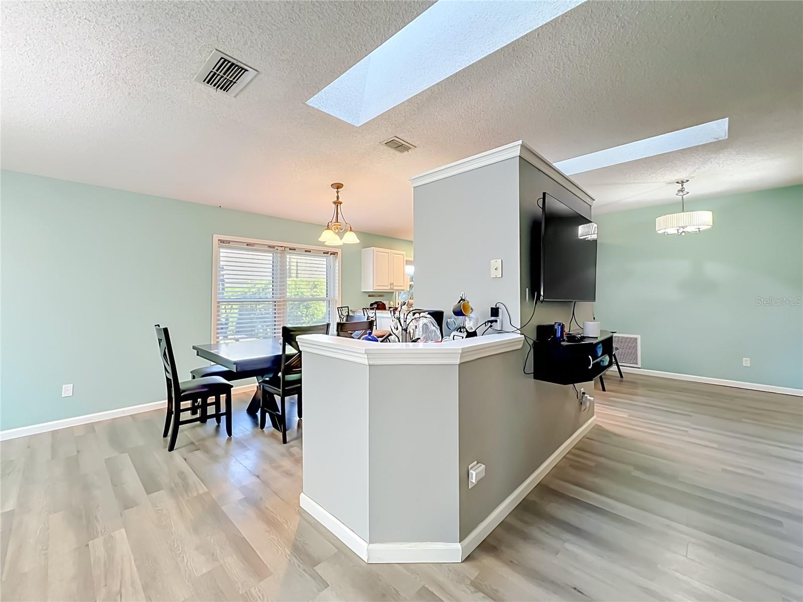 HOLDEN RIDGE - Residential