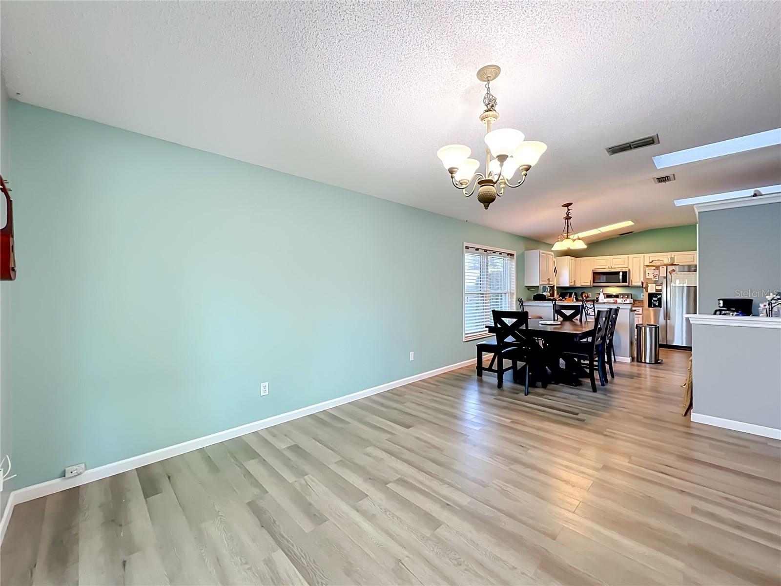 HOLDEN RIDGE - Residential