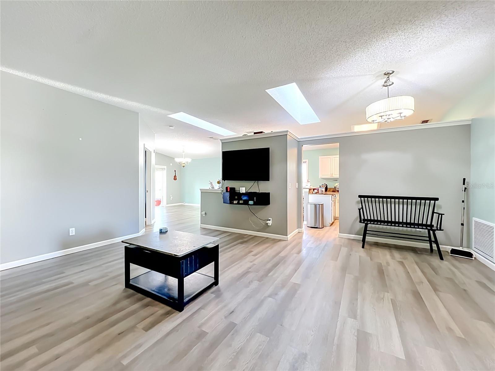 HOLDEN RIDGE - Residential