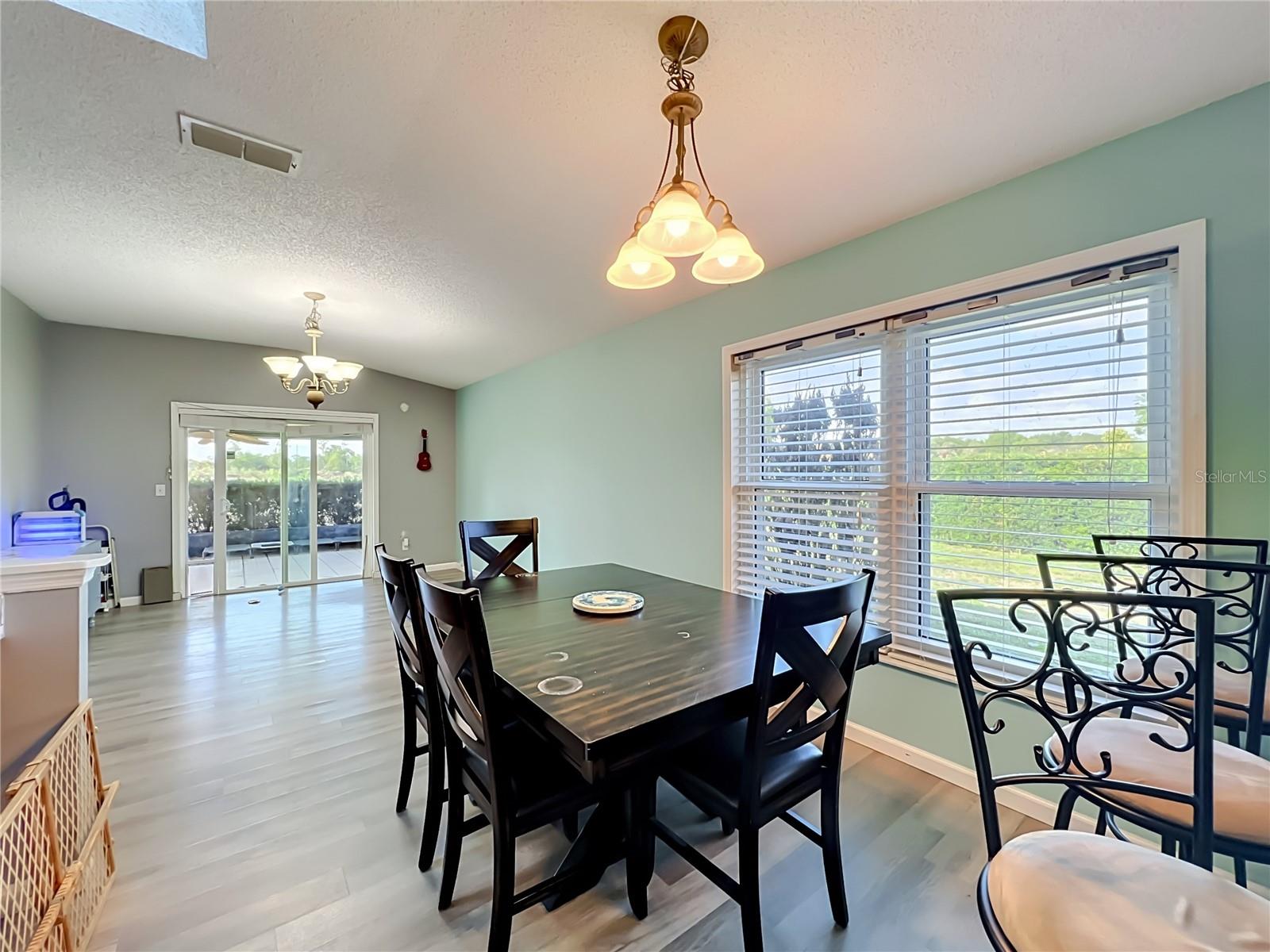 HOLDEN RIDGE - Residential