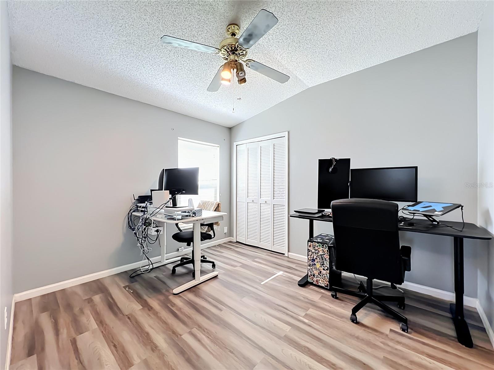 HOLDEN RIDGE - Residential