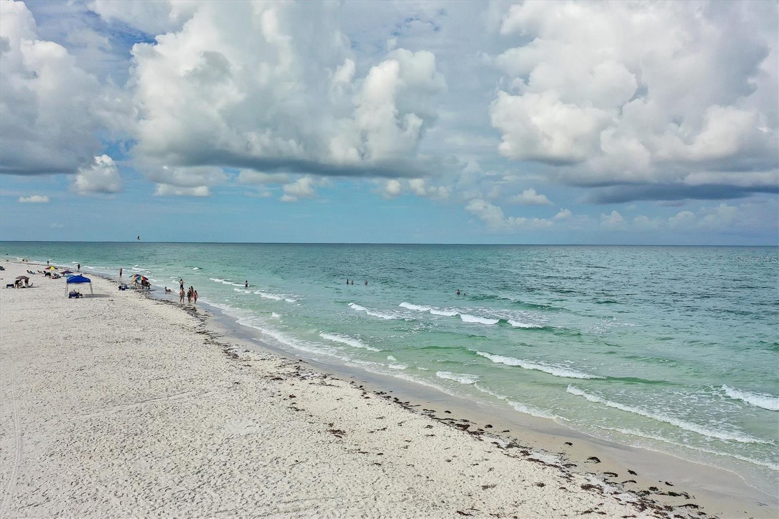 WHISPERING SANDS SEC 3 - Residential