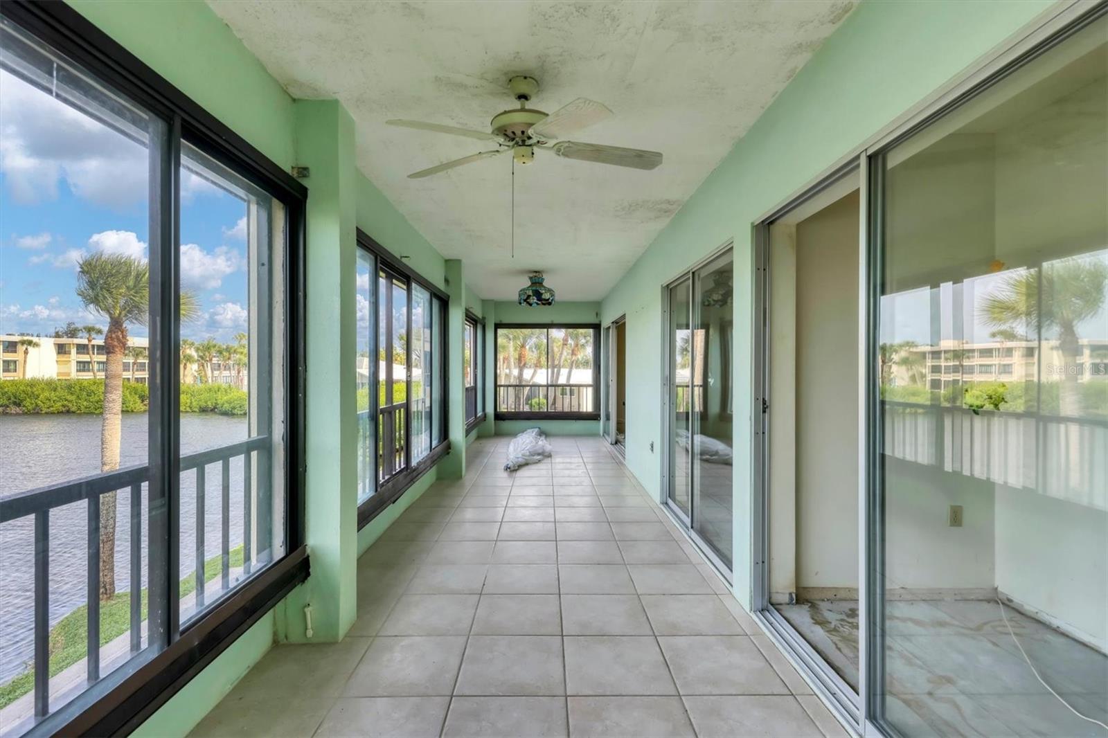 WHISPERING SANDS SEC 3 - Residential