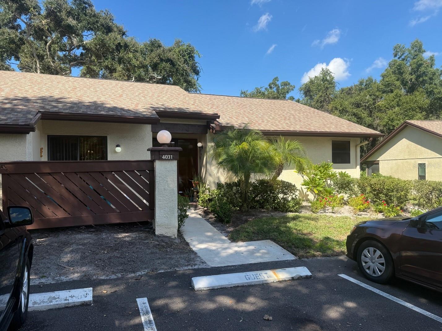 4031 BLUFF OAK COURT