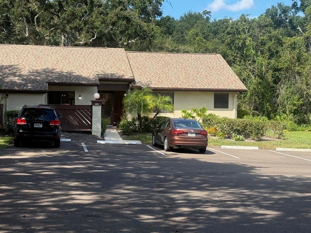 Photo of 4031 Bluff Oak Court, Palm Harbor, FL 34684 (MLS # TB8554154)