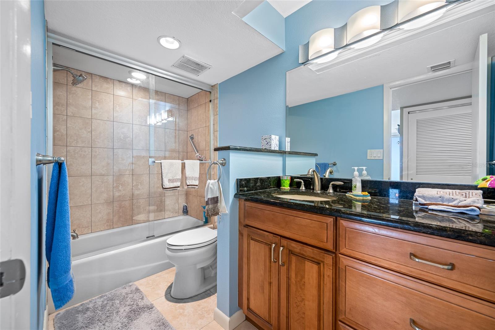 MANSIONS BY THE SEA CONDO - Residential