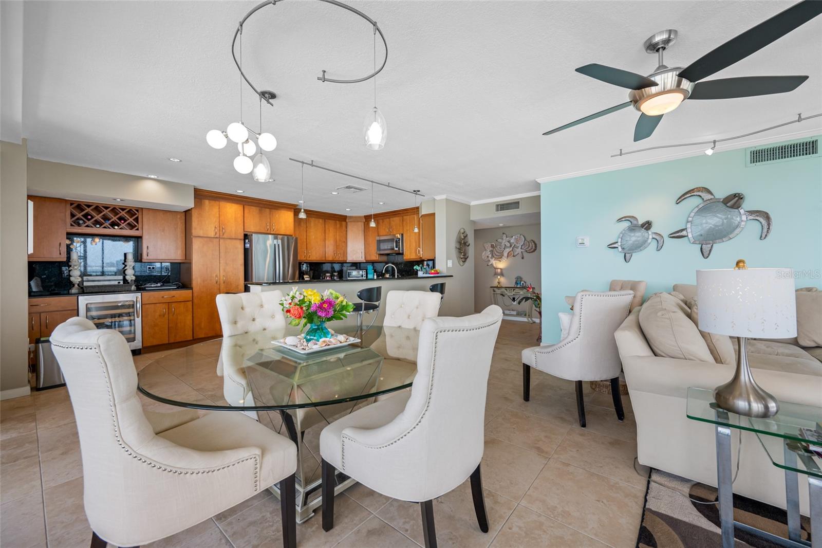 MANSIONS BY THE SEA CONDO - Residential