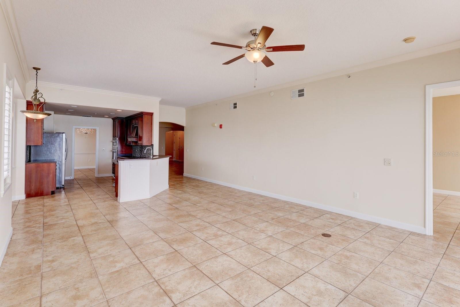 VIZCAYA HEIGHTS CONDO OR 6575 1315 - Residential