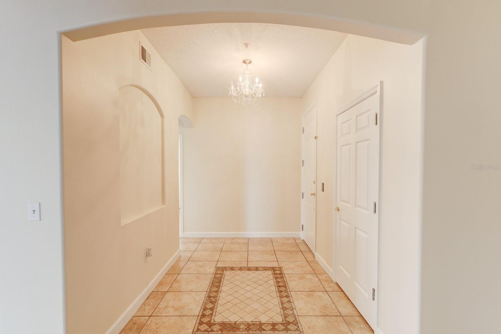 VIZCAYA HEIGHTS CONDO OR 6575 1315 - Residential