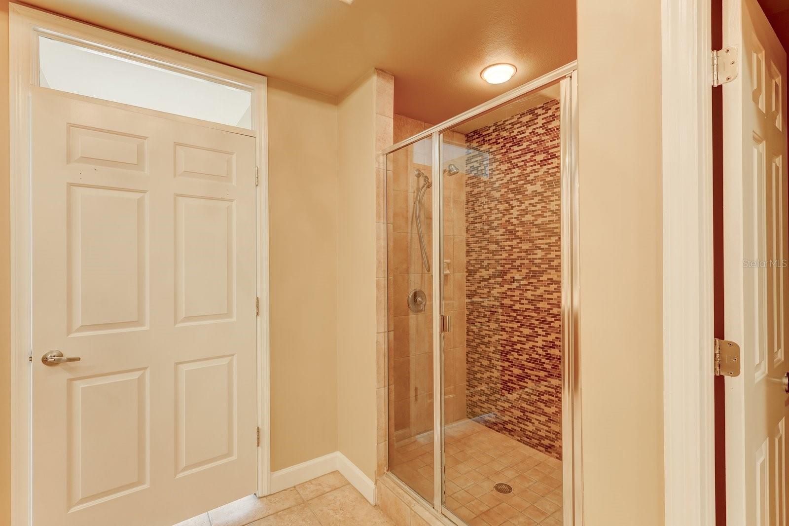 VIZCAYA HEIGHTS CONDO OR 6575 1315 - Residential